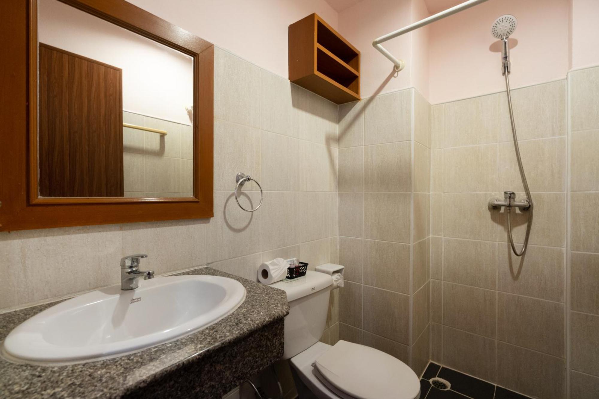 Patong Central Residence & Apartment Экстерьер фото