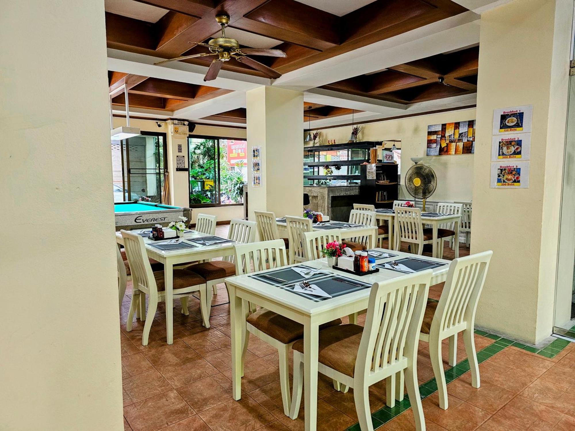 Patong Central Residence & Apartment Экстерьер фото