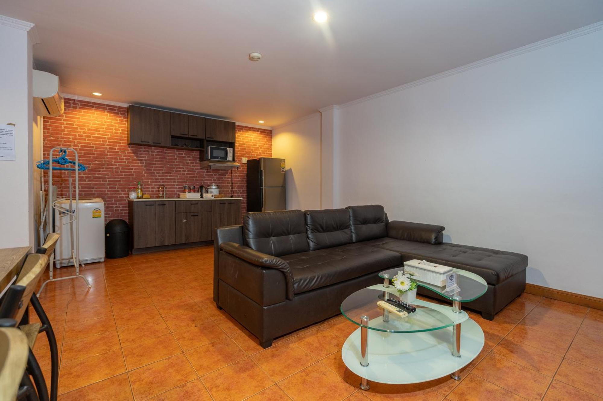 Patong Central Residence & Apartment Номер фото