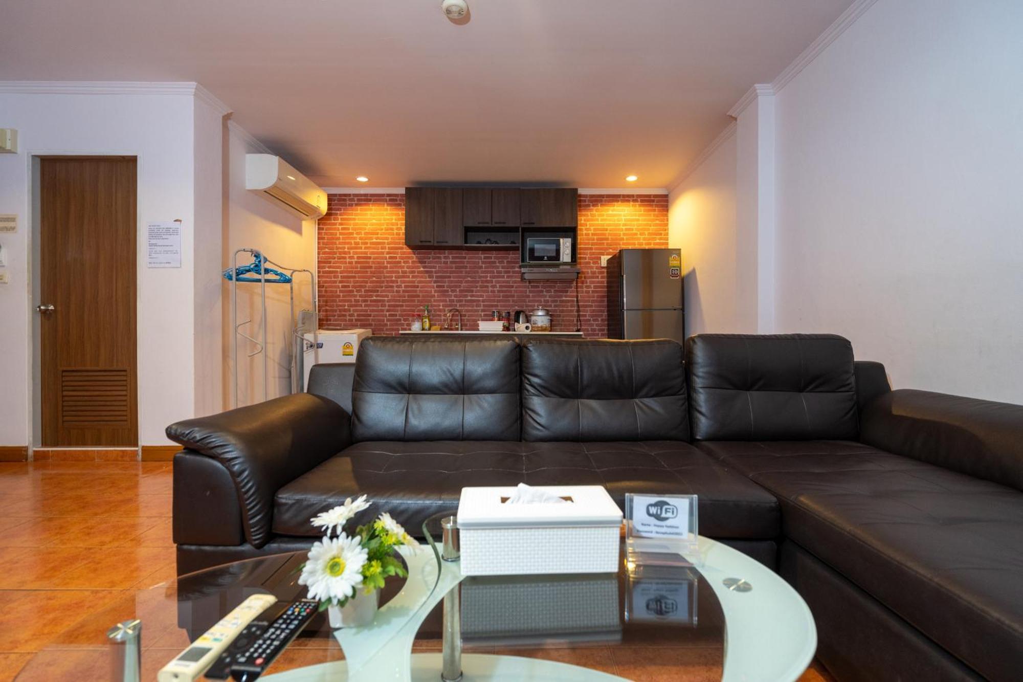 Patong Central Residence & Apartment Номер фото