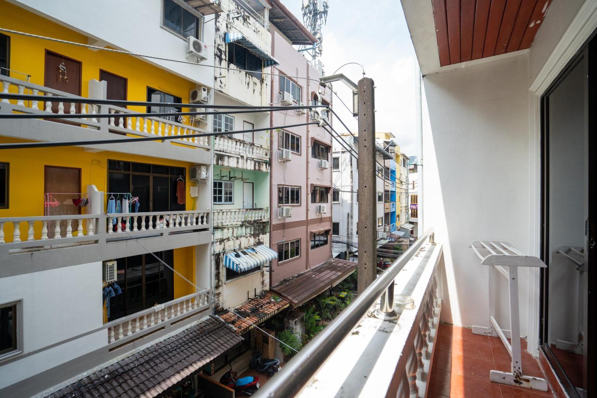 Patong Central Residence & Apartment Номер фото