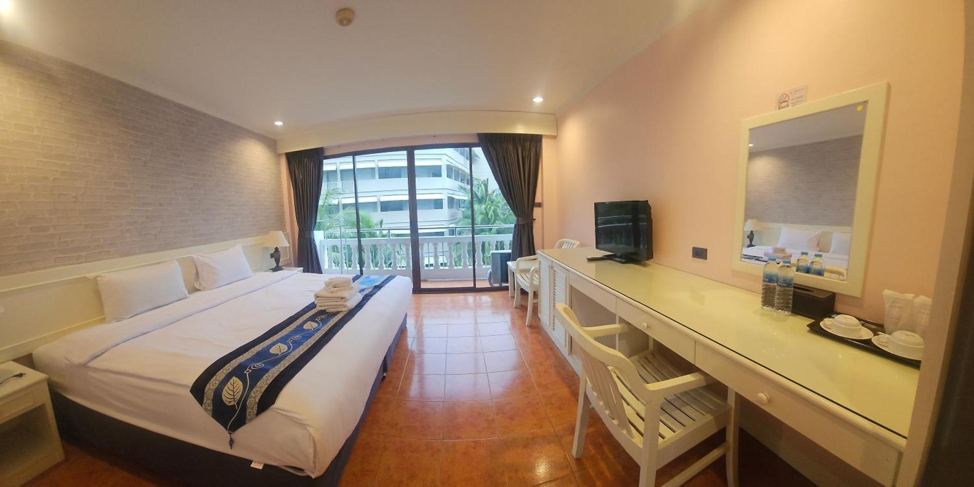 Patong Central Residence & Apartment Экстерьер фото